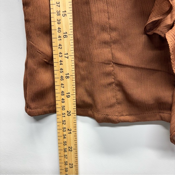 ✨Lulu's Briella Brown Ruffled Button-Front Top Size S - Picture 15 of 15